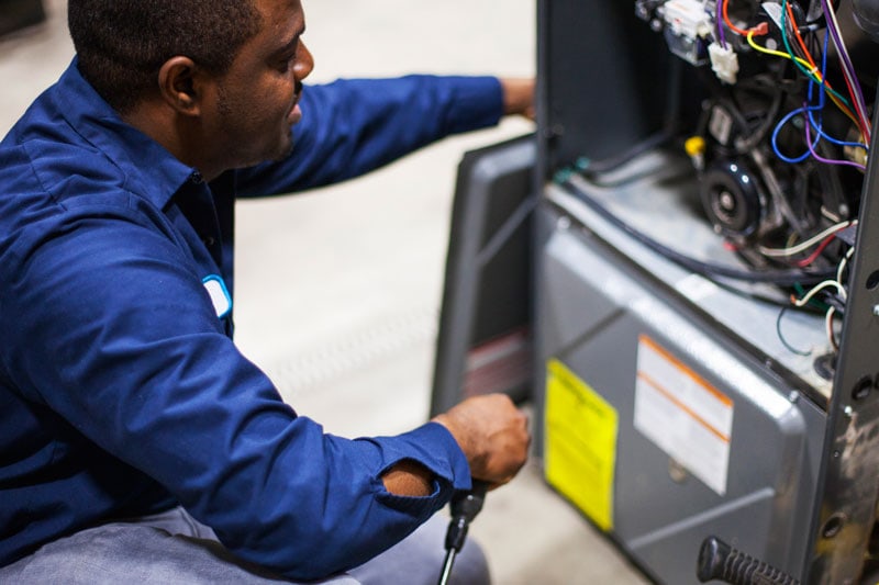 Why Choose Summit Heat & Air for Furnace Maintenance in Tulsa, OK